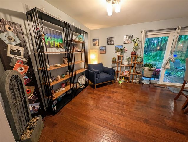 515 Kingsberry Ct, Ross Twp, PA 15237