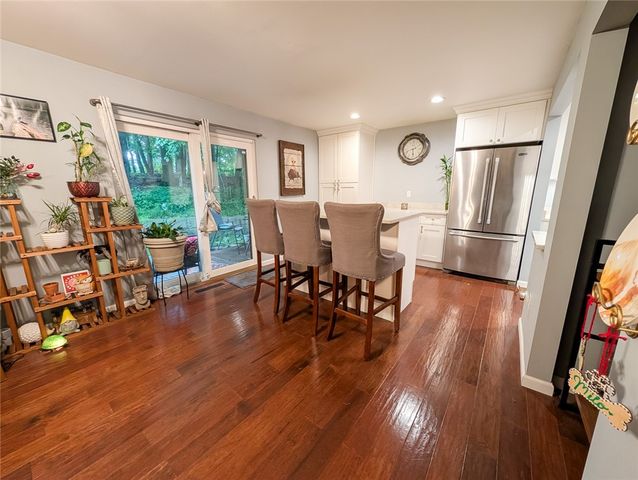 515 Kingsberry Ct, Ross Twp, PA 15237