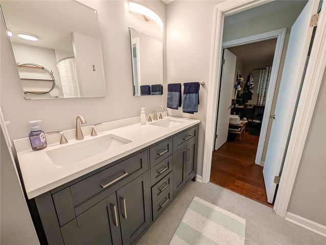 515 Kingsberry Ct, Ross Twp, PA 15237