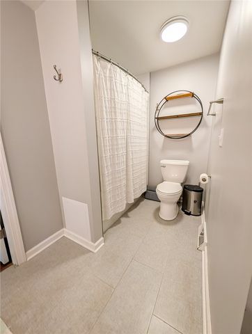 515 Kingsberry Ct, Ross Twp, PA 15237