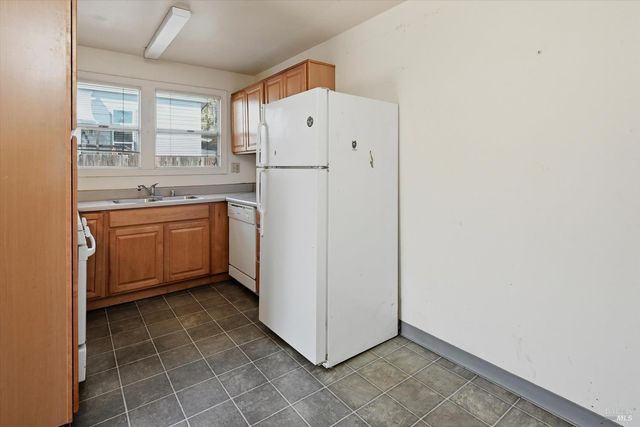 819-821 Center St, Healdsburg, CA 95448