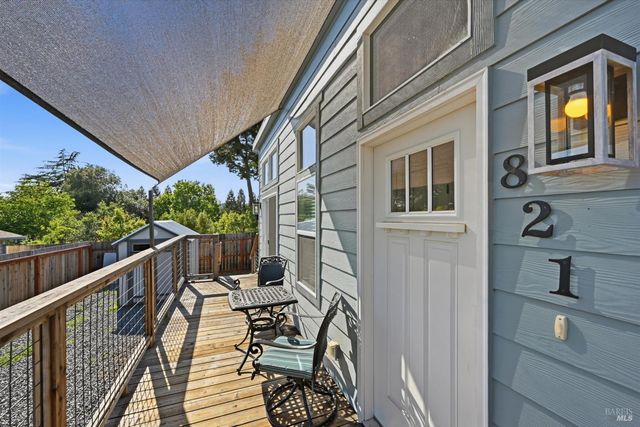 819-821 Center St, Healdsburg, CA 95448