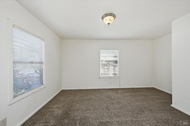 819-821 Center St, Healdsburg, CA 95448