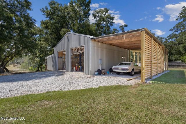 14171 Jim Byrd Road, Biloxi, MS 39532