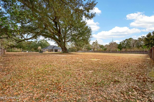 14171 Jim Byrd Road, Biloxi, MS 39532