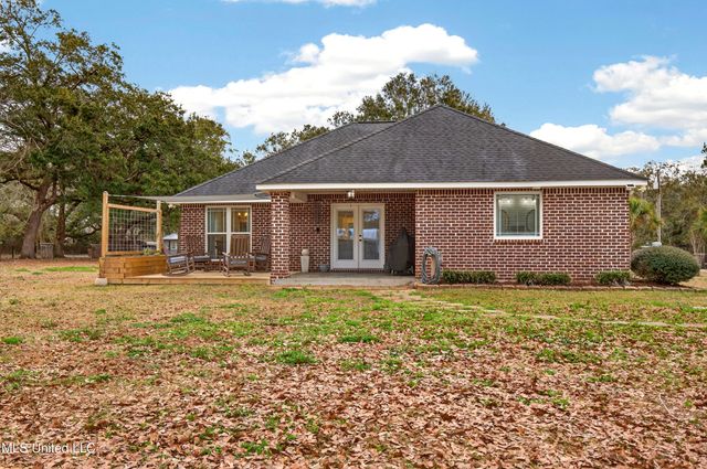 14171 Jim Byrd Road, Biloxi, MS 39532