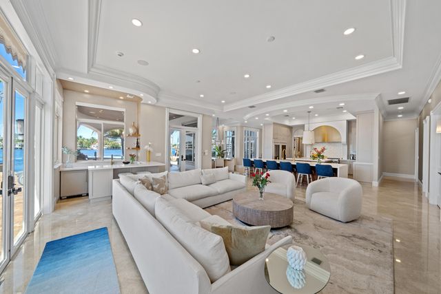 2593 SE 8th Street, Pompano Beach, FL 33062