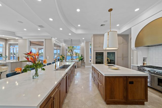 2593 SE 8th Street, Pompano Beach, FL 33062