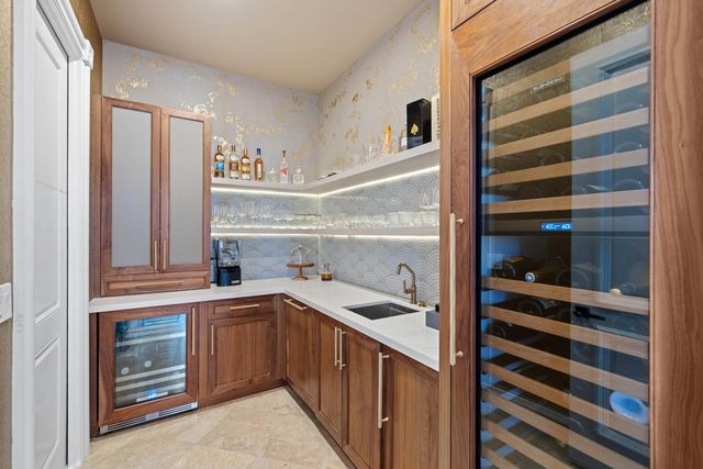 2593 SE 8th Street, Pompano Beach, FL 33062