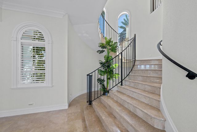 2593 SE 8th Street, Pompano Beach, FL 33062