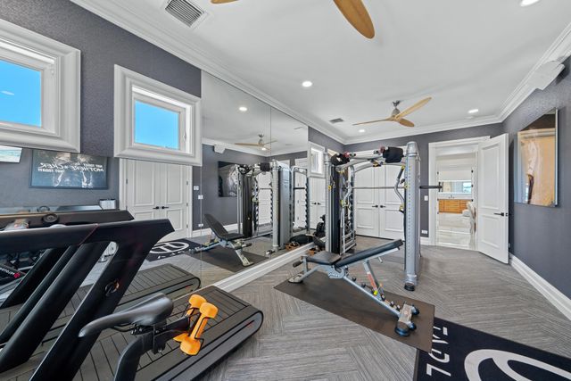 2593 SE 8th Street, Pompano Beach, FL 33062