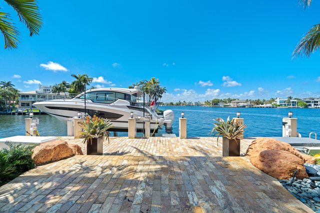 2593 SE 8th Street, Pompano Beach, FL 33062