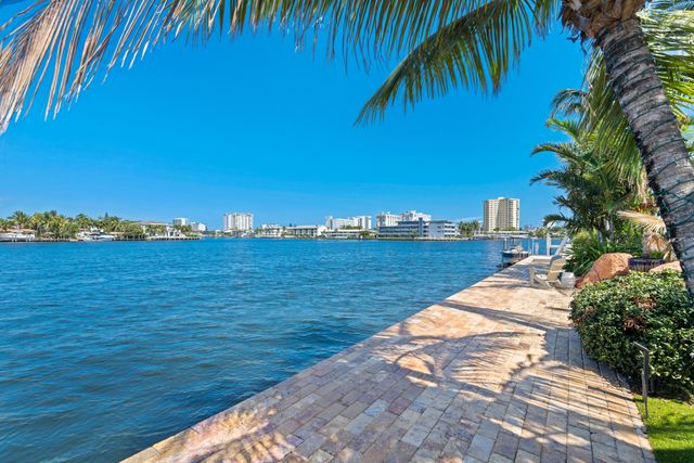 2593 SE 8th Street, Pompano Beach, FL 33062