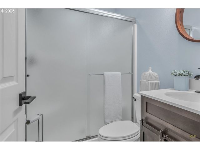16399 Sw DEKALB St, Portland, OR 97224