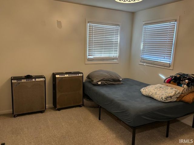 7044 Abell Lane, Newburgh, IN 47630