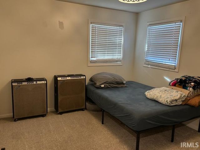 7044 Abell Lane, Newburgh, IN 47630