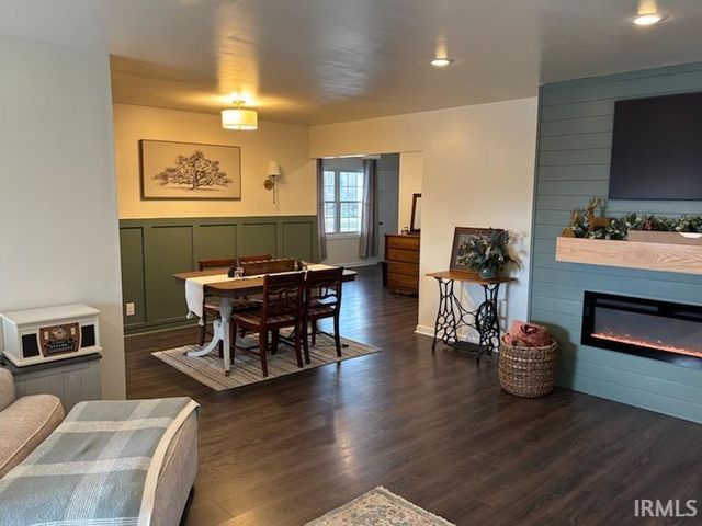 7044 Abell Lane, Newburgh, IN 47630