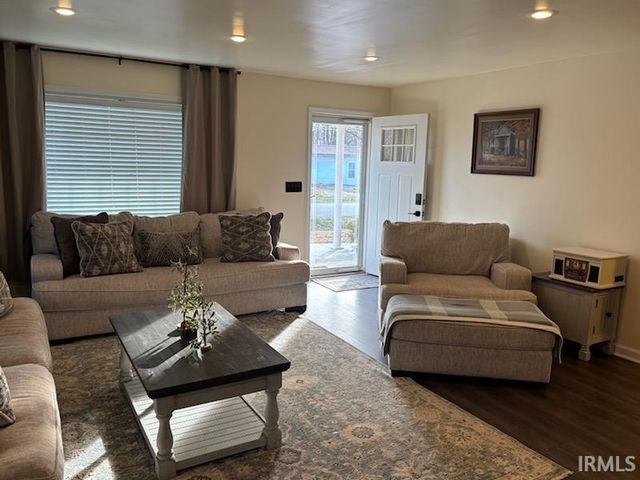 7044 Abell Lane, Newburgh, IN 47630