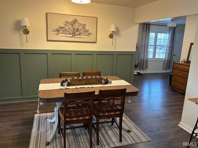 7044 Abell Lane, Newburgh, IN 47630