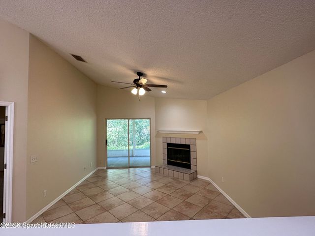 2923 Pebble Creek Street, Melbourne, FL 32935