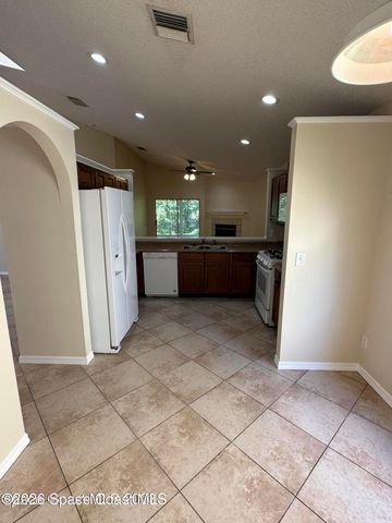 2923 Pebble Creek Street, Melbourne, FL 32935