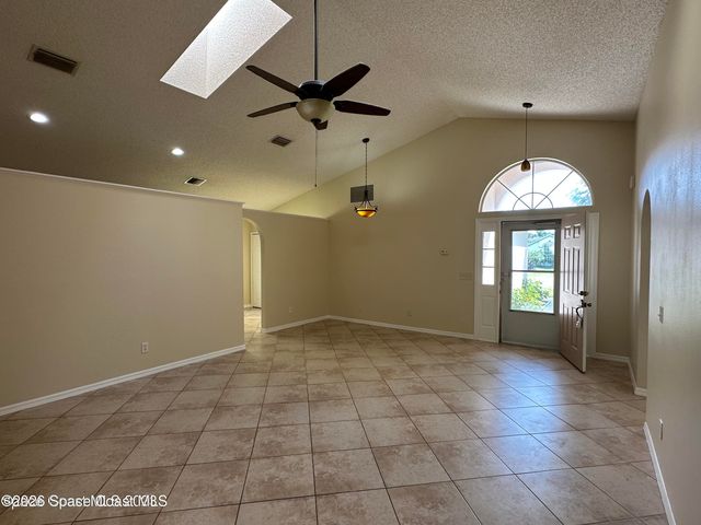 2923 Pebble Creek Street, Melbourne, FL 32935