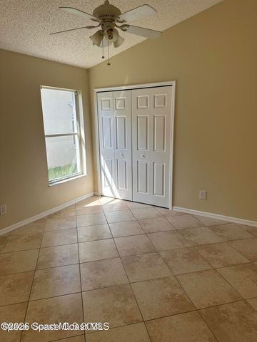 2923 Pebble Creek Street, Melbourne, FL 32935