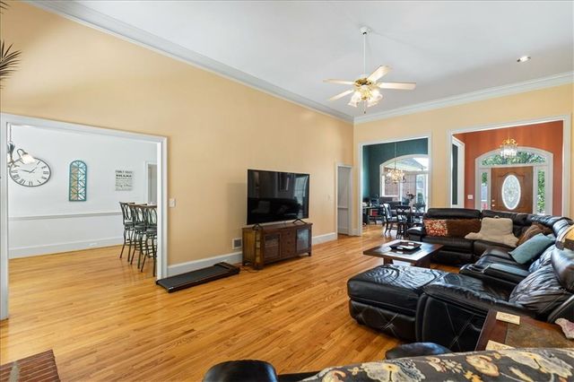 40 Costleys Bridge Drive, Oxford, GA 30054