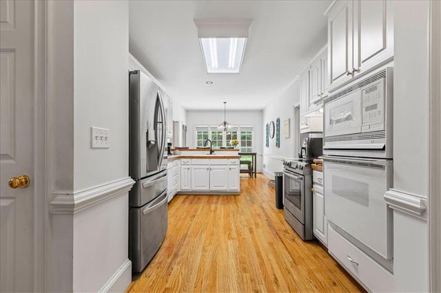 40 Costleys Bridge Drive, Oxford, GA 30054