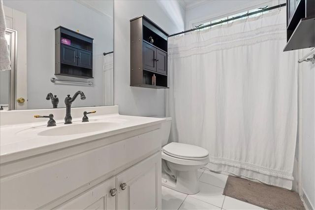 40 Costleys Bridge Drive, Oxford, GA 30054