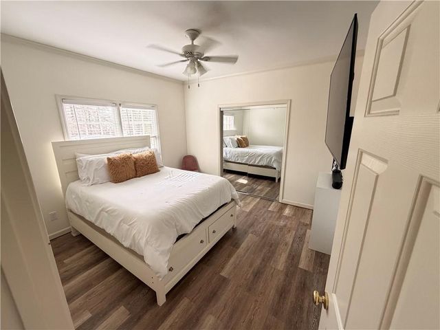 40 Costleys Bridge Drive, Oxford, GA 30054