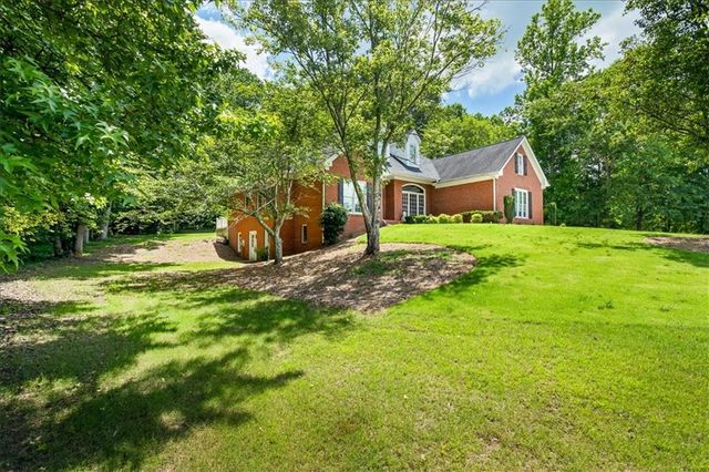 40 Costleys Bridge Drive, Oxford, GA 30054