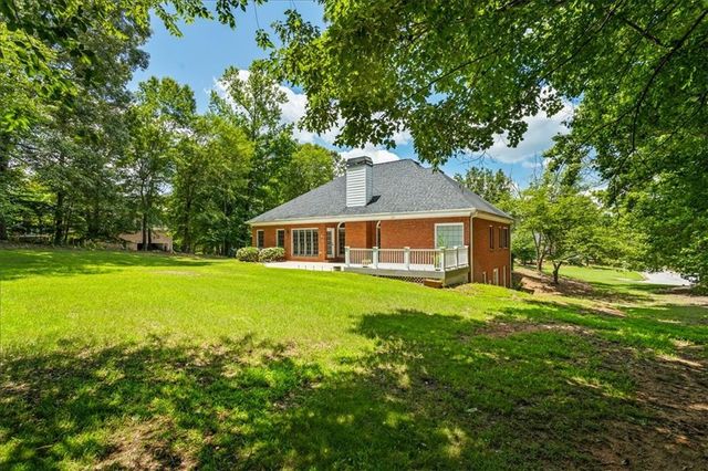 40 Costleys Bridge Drive, Oxford, GA 30054