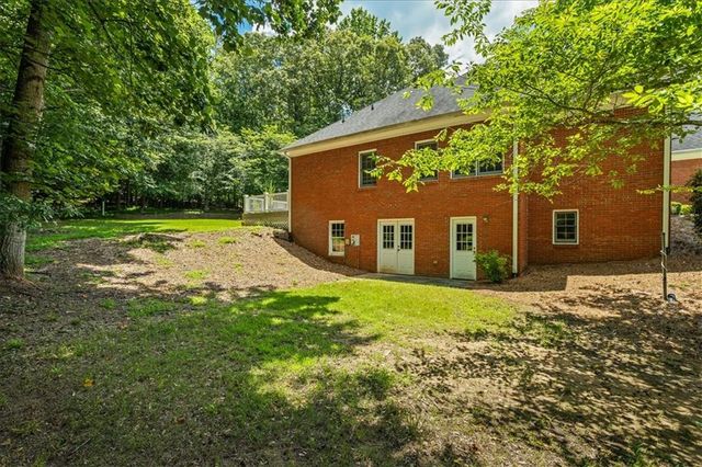 40 Costleys Bridge Drive, Oxford, GA 30054