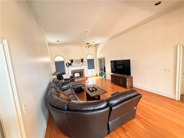 40 Costleys Bridge Drive, Oxford, GA 30054