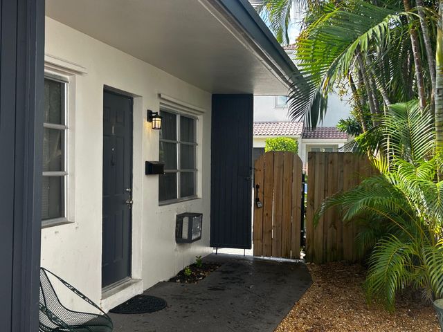 1213 SE 1ST Street 1-4, Fort Lauderdale, FL 33301