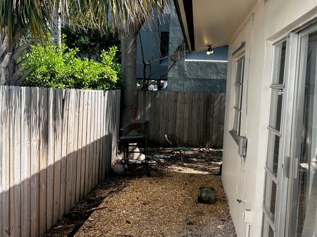 1213 SE 1ST Street 1-4, Fort Lauderdale, FL 33301