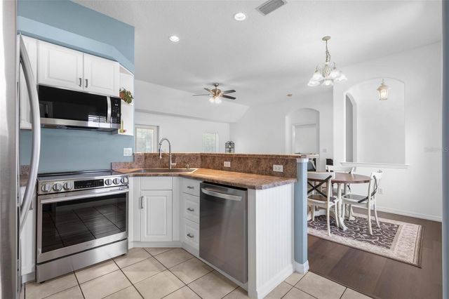 8 RIVERVIEW PLACE, Palm Coast, FL 32164