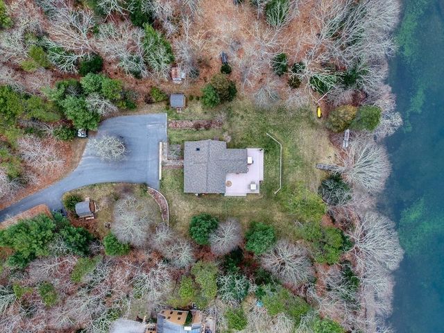 1216 Santuit Newtown Rd, Barnstable, MA 02635