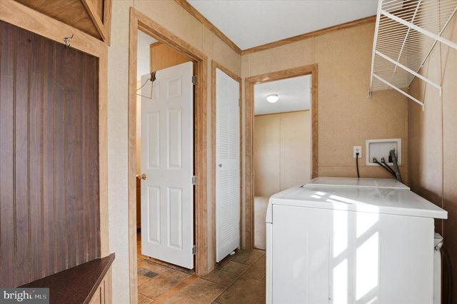 77 IVY CIR, Norristown, PA 19403