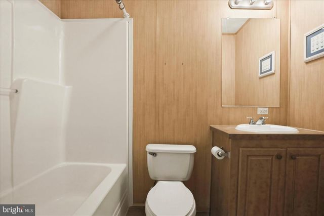 77 IVY CIR, Norristown, PA 19403