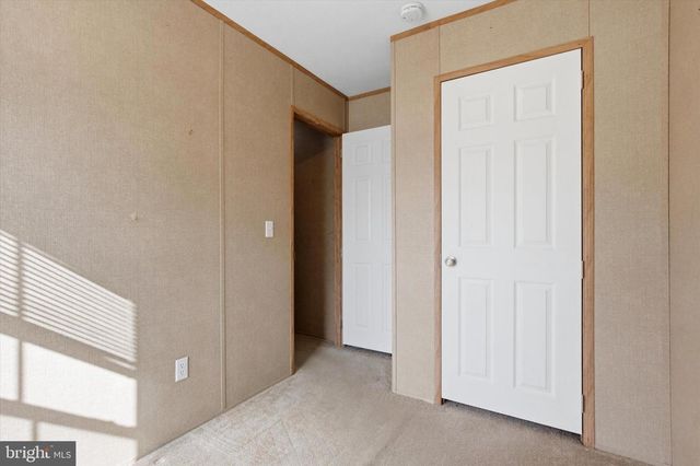 77 IVY CIR, Norristown, PA 19403