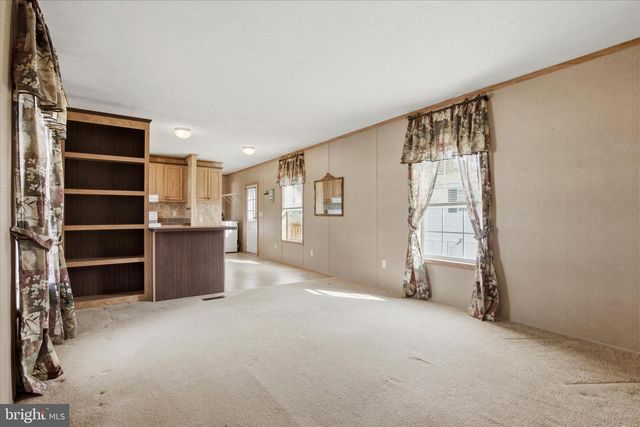 77 IVY CIR, Norristown, PA 19403