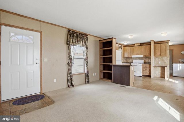 77 IVY CIR, Norristown, PA 19403