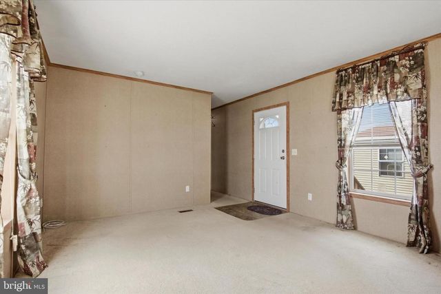 77 IVY CIR, Norristown, PA 19403