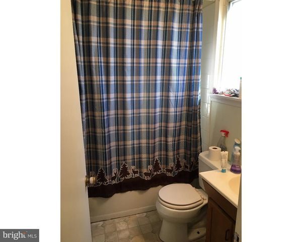 305 MACARTHUR DR, Dover, DE 19901
