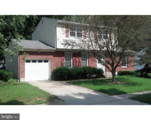 305 MACARTHUR DR, Dover, DE 19901
