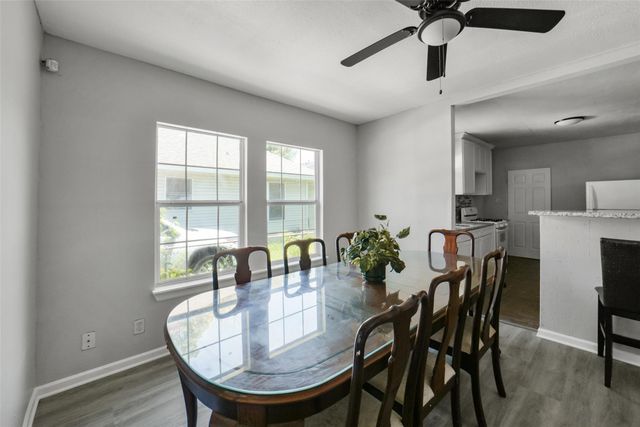 220 Engel Street, Houston, TX 77011