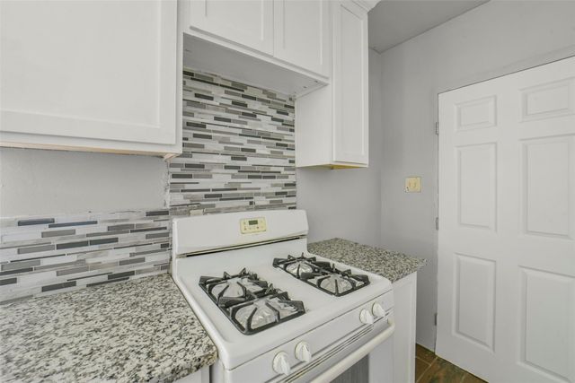 220 Engel Street, Houston, TX 77011