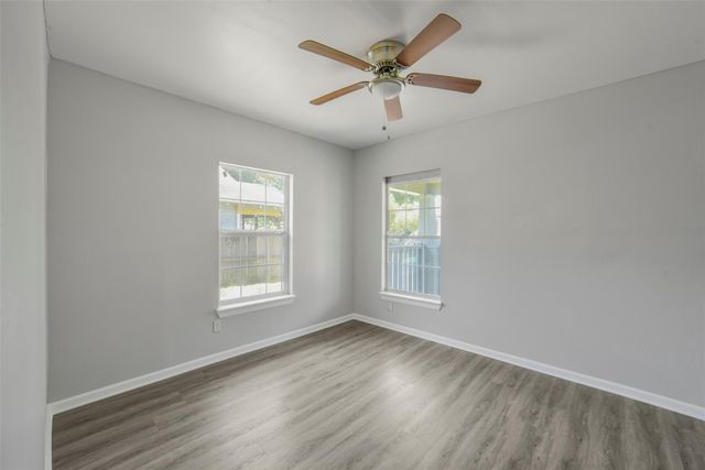 220 Engel Street, Houston, TX 77011